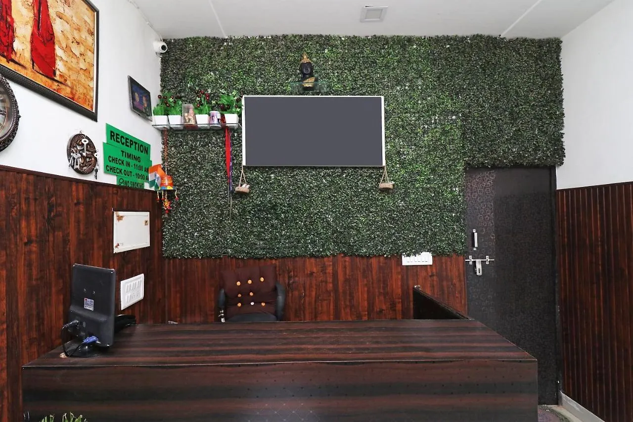 Oyo Flagship 24679 Hotel Green House Agra  3*, Agra (Uttar Pradesh)