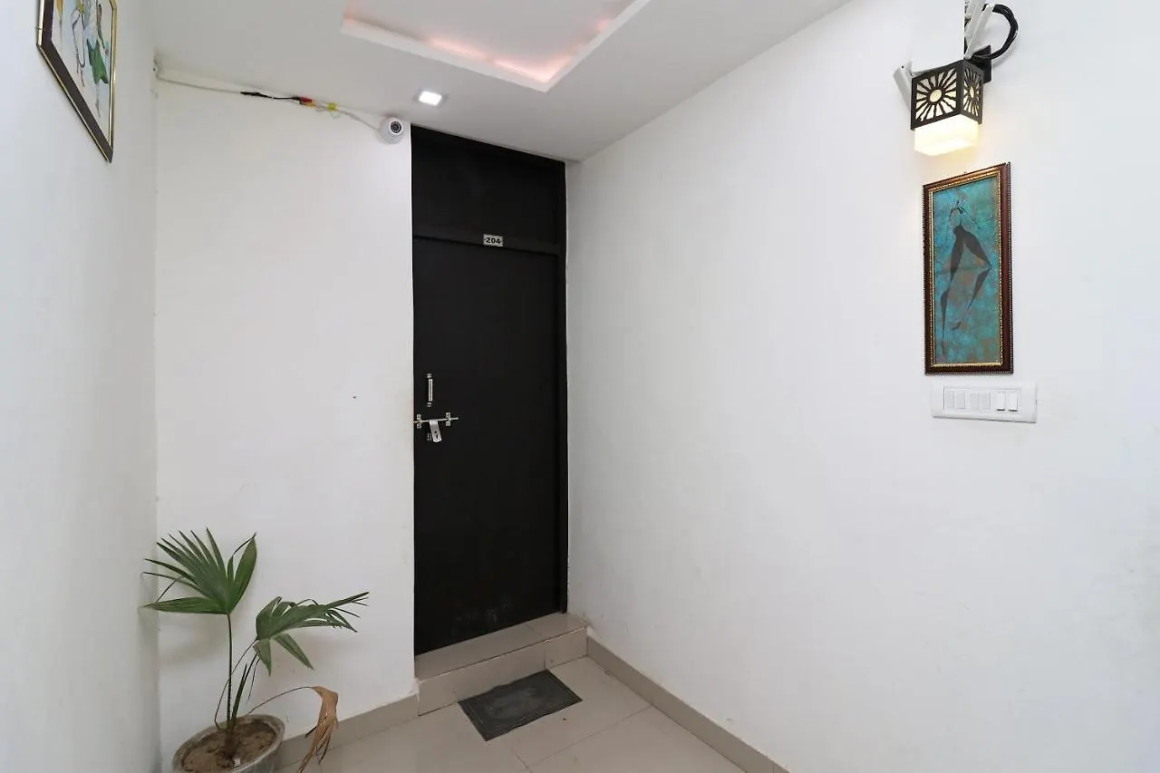 Oyo Flagship 24679 Hotel Green House Agra