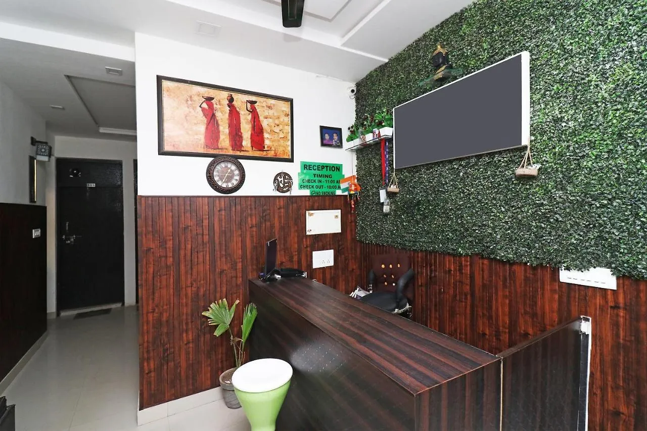 Oyo Flagship 24679 Hotel Green House Agra  3*, Agra (Uttar Pradesh) India
